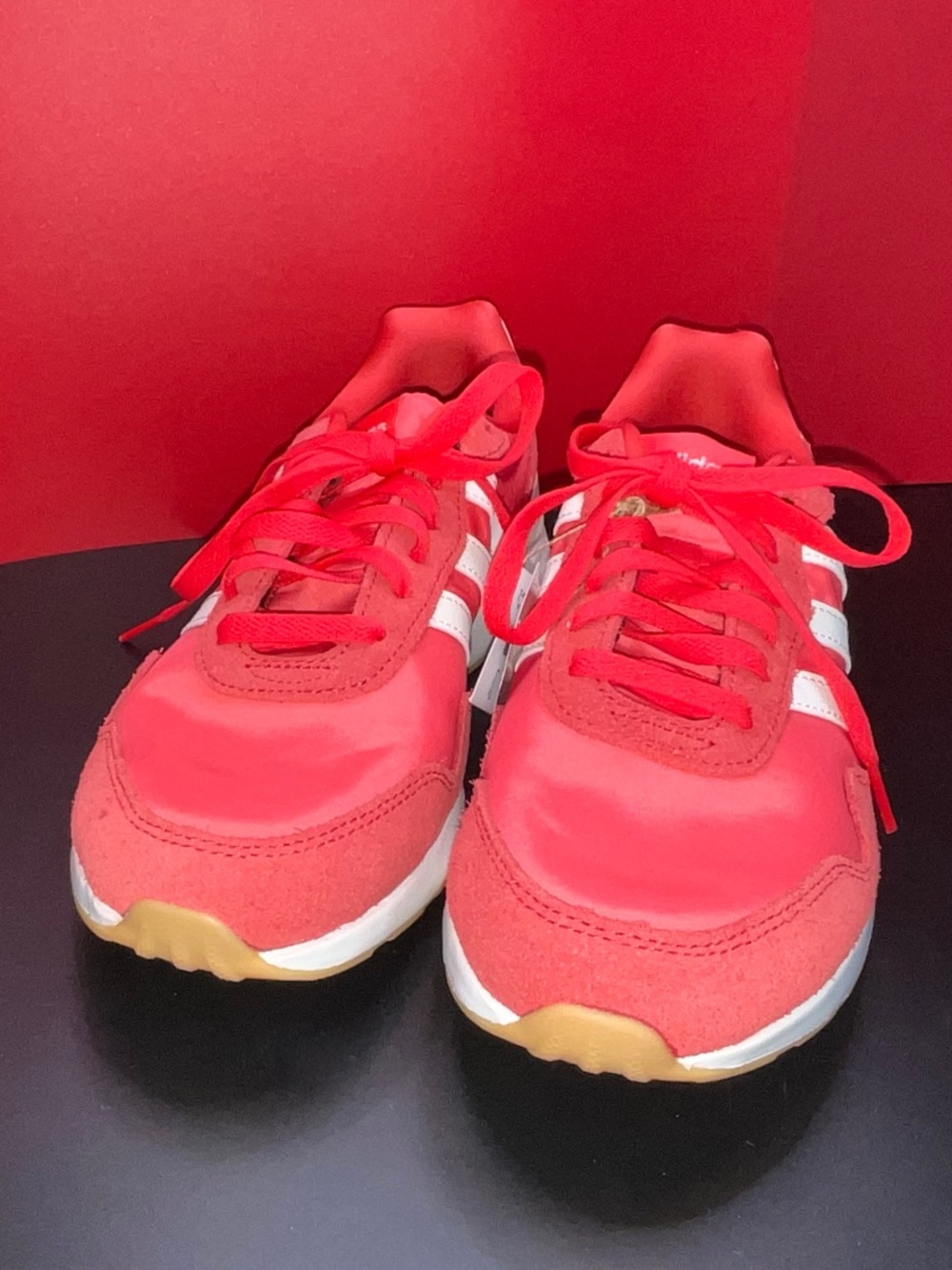 Adidas RUN 60s 4.0 US. Red. Women’s 8.0/Men’s 6.5. NWT, NO Box. Retro.